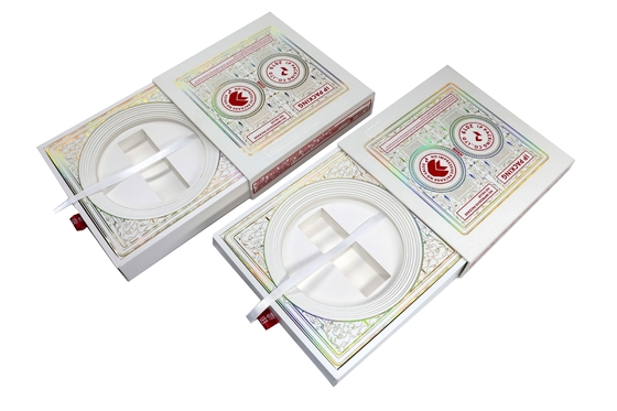Custom Gift Box Packaging , Cardboard Paper Box With Ribbon Pull